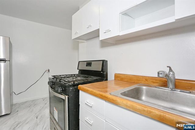 3021 Edwin Avenue 5F, Fort Lee, NJ 07024