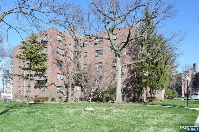 3021 Edwin Avenue 5F, Fort Lee, NJ 07024