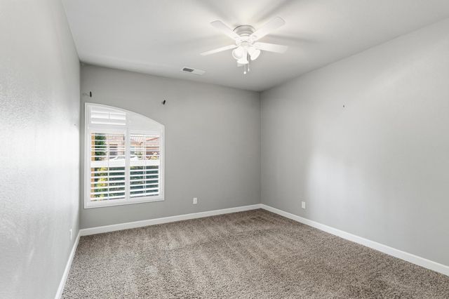 2208 Mesa, Clovis, CA 93611