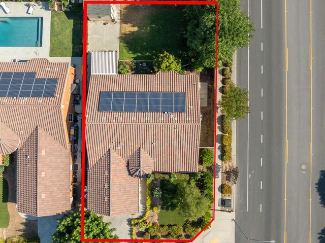 2208 Mesa, Clovis, CA 93611