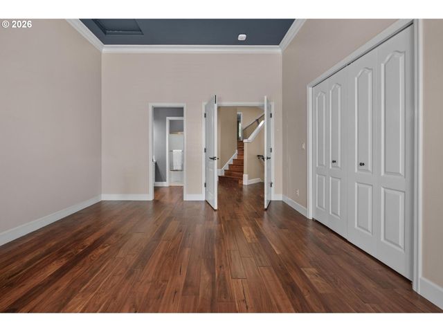 4965 MULHOLLAND Dr, Lake Oswego, OR 97035