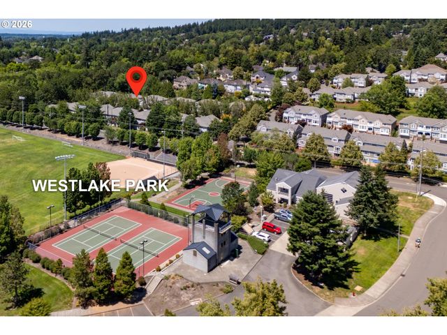 4965 MULHOLLAND Dr, Lake Oswego, OR 97035