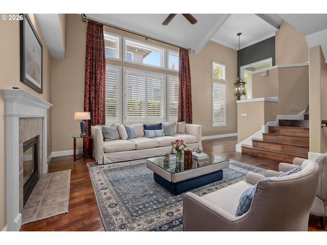 4965 MULHOLLAND Dr, Lake Oswego, OR 97035