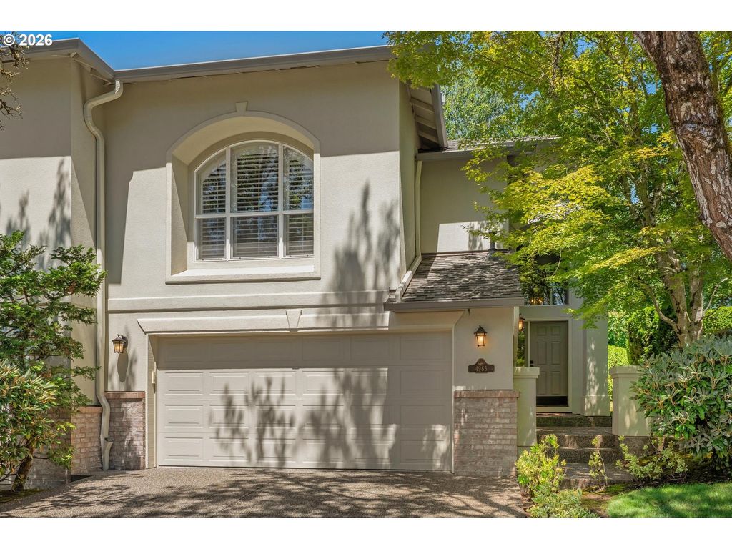 4965 MULHOLLAND Dr, Lake Oswego, OR 97035