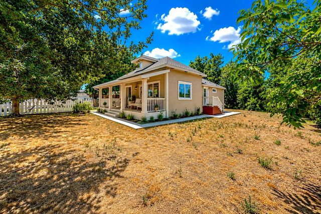 764 River Ave, Oakdale, CA 95361
