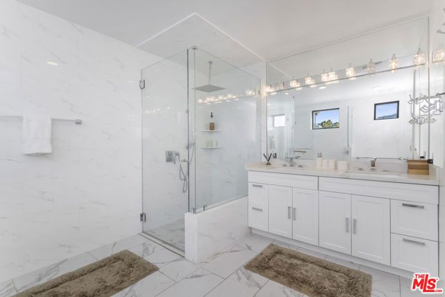 137 N Doheny Drive 3, Los Angeles, CA 90048