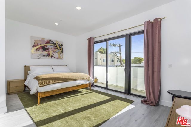 137 N Doheny Drive 3, Los Angeles, CA 90048