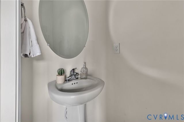 2125 Blossom Trail Ave, Henrico, VA 23223