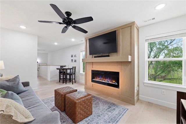 304 SW Gunison Cove, Bentonville, AR 72712