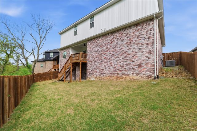 304 SW Gunison Cove, Bentonville, AR 72712