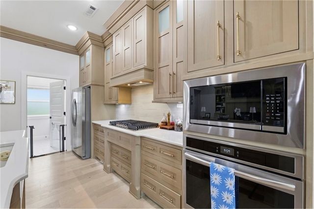 304 SW Gunison Cove, Bentonville, AR 72712