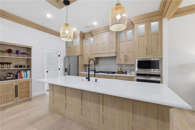 304 SW Gunison Cove, Bentonville, AR 72712