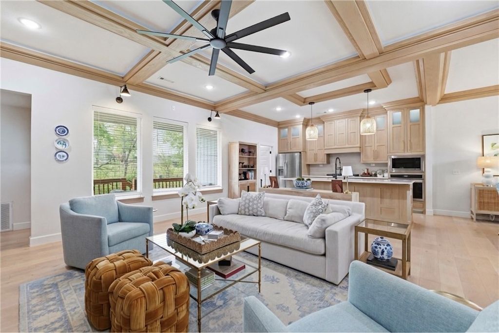 304 SW Gunison Cove, Bentonville, AR 72712