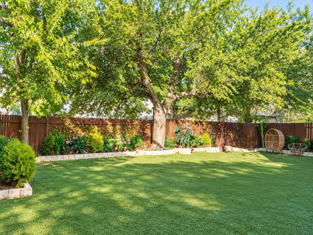 720 Justeford DR, Pflugerville, TX 78660