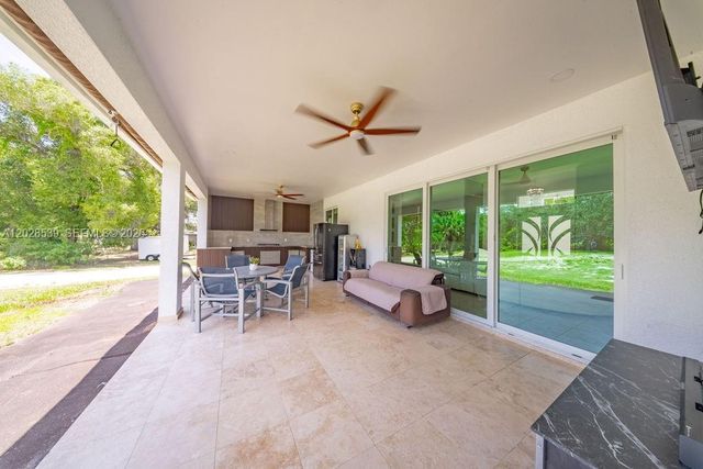 192 Herron Rd, North Fort Myers, FL 33903
