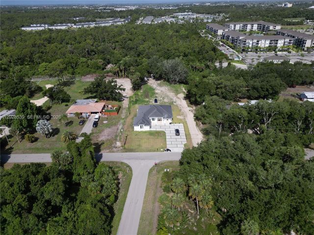 192 Herron Rd, North Fort Myers, FL 33903