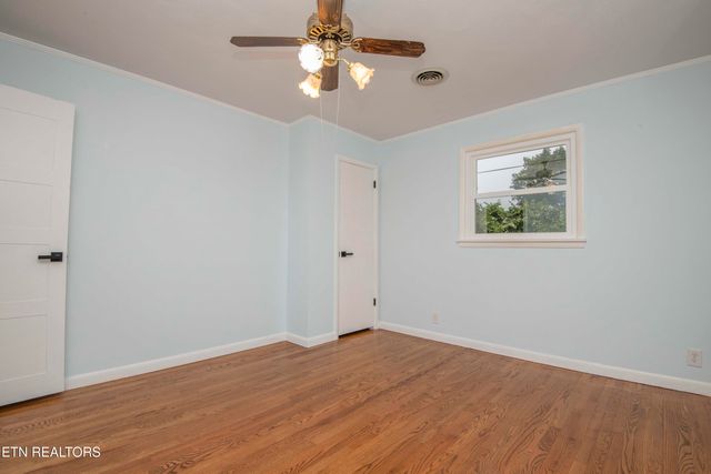 600 W Ridgecrest Drive, Kingston, TN 37763