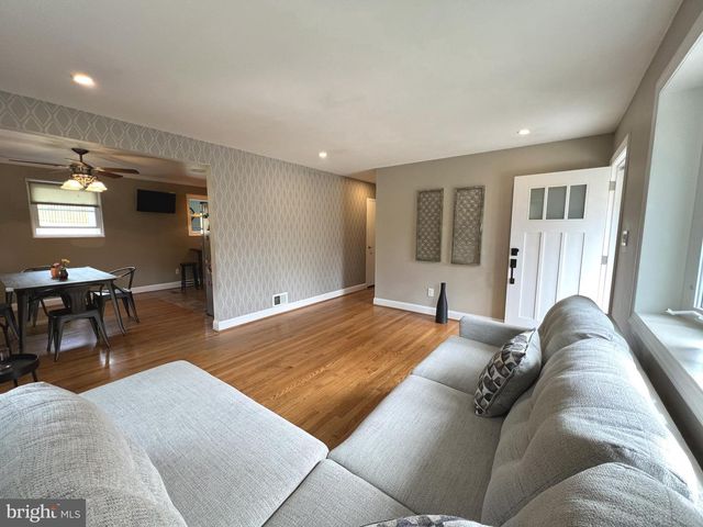 1001 GABEL ST, Silver Spring, MD 20901