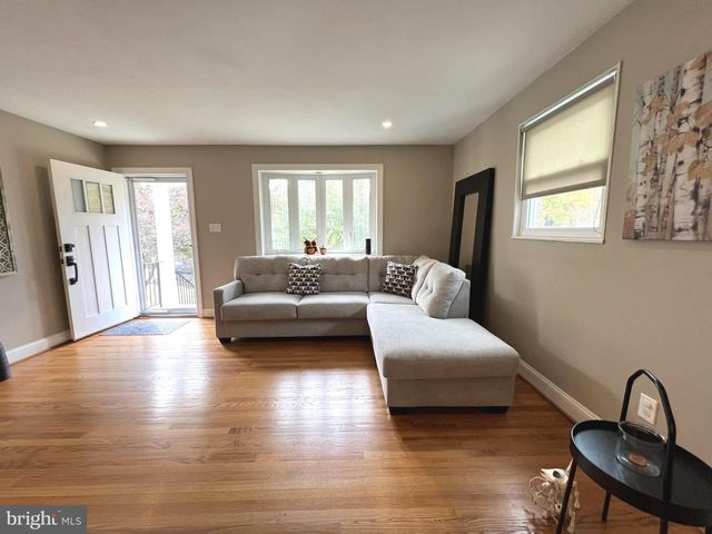 1001 GABEL ST, Silver Spring, MD 20901