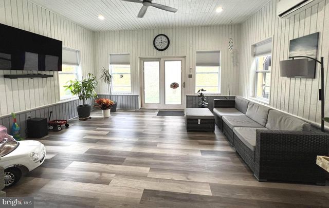 1001 GABEL ST, Silver Spring, MD 20901