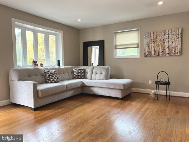 1001 GABEL ST, Silver Spring, MD 20901