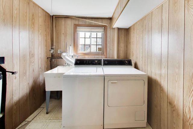 1101 Hunter Street, Lombard, IL 60148