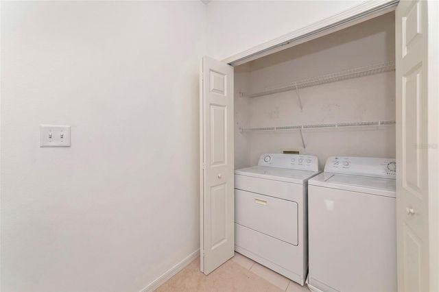 3426 PARKRIDGE CIRCLE 34-105, Sarasota, FL 34243