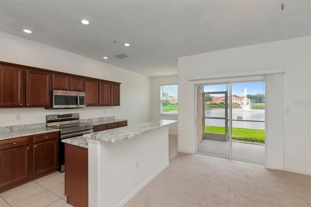 3426 PARKRIDGE CIRCLE 34-105, Sarasota, FL 34243