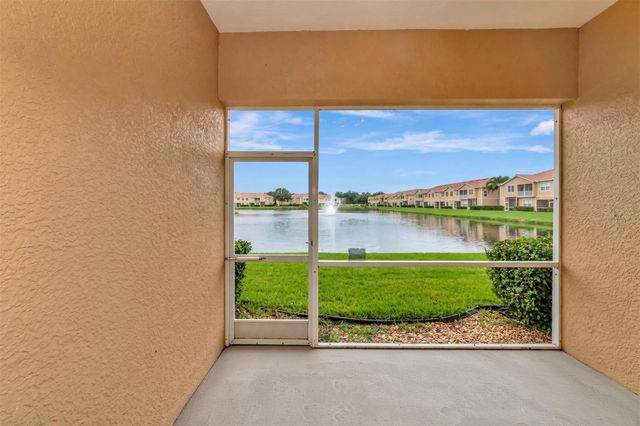 3426 PARKRIDGE CIRCLE 34-105, Sarasota, FL 34243