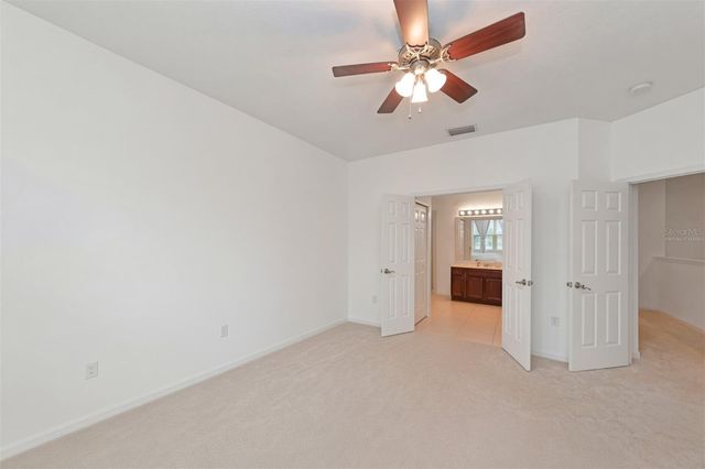 3426 PARKRIDGE CIRCLE 34-105, Sarasota, FL 34243
