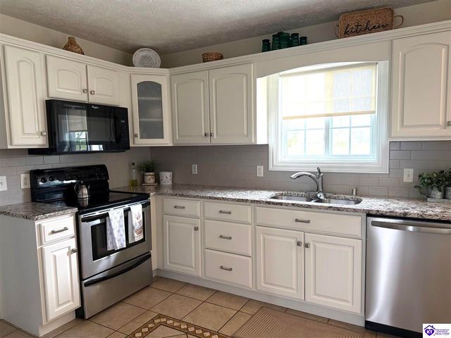 1922 Tonieville Road, Hodgenville, KY 42748