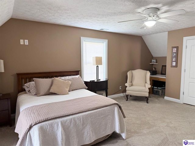 1922 Tonieville Road, Hodgenville, KY 42748