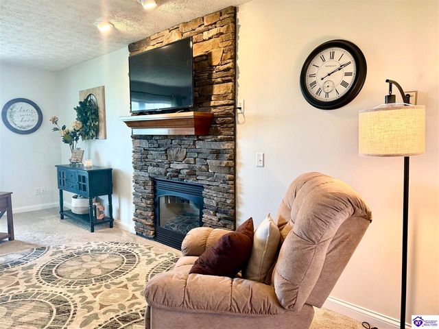 1922 Tonieville Road, Hodgenville, KY 42748
