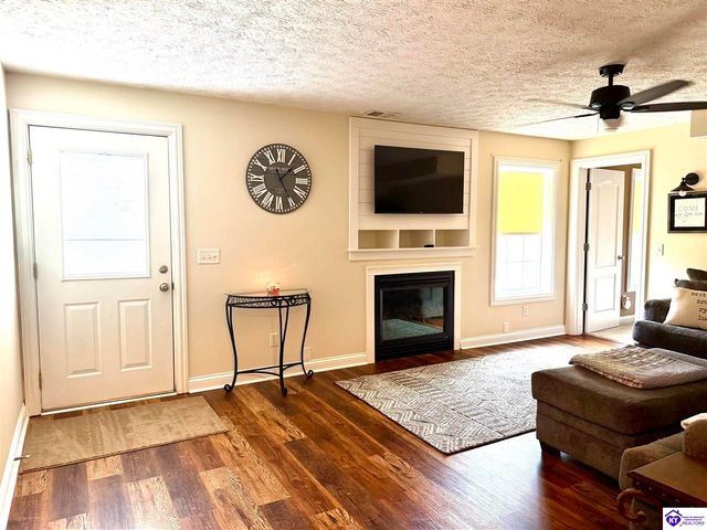 1922 Tonieville Road, Hodgenville, KY 42748
