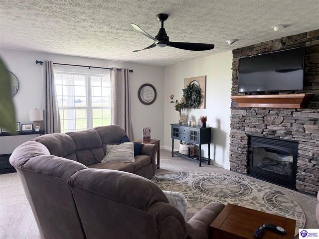 1922 Tonieville Road, Hodgenville, KY 42748