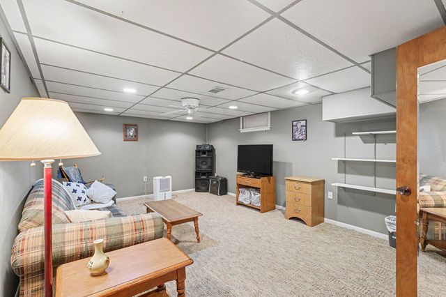 2056 Arnold Avenue SW, Wyoming, MI 49418