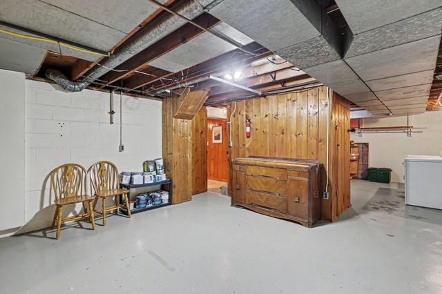 2056 Arnold Avenue SW, Wyoming, MI 49418