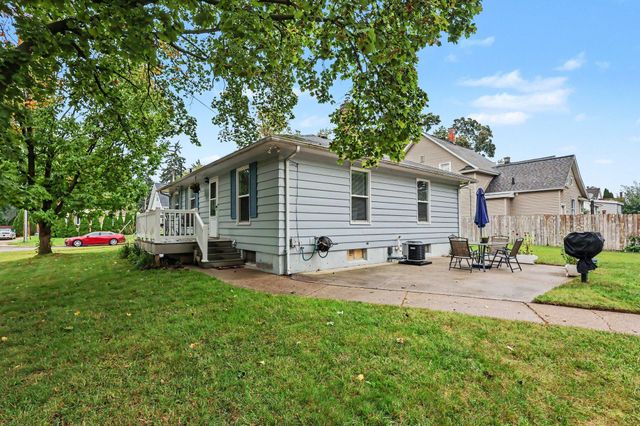 2056 Arnold Avenue SW, Wyoming, MI 49418