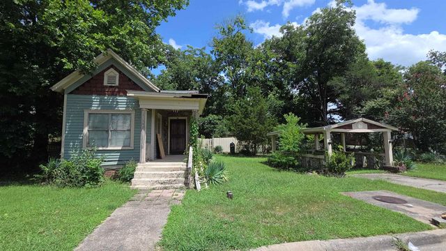 1421 Maple Street, Little Rock, AR 72114