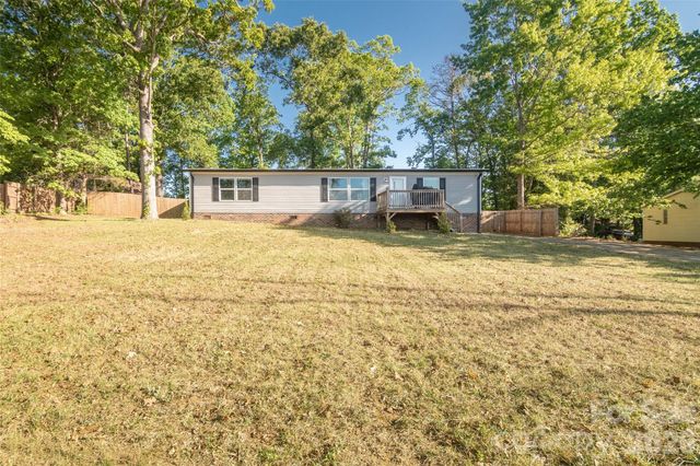 3973 Berry Creek Circle, Granite Falls, NC 28630