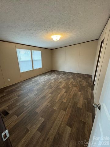 3973 Berry Creek Circle, Granite Falls, NC 28630