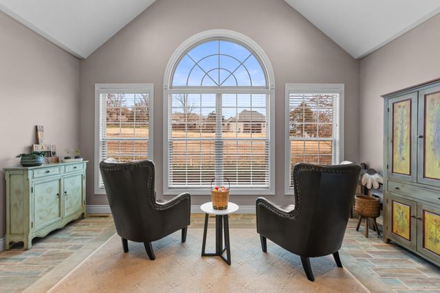 807 Silvercliff Way, Branson West, MO 65737