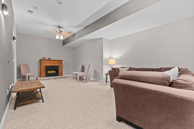 807 Silvercliff Way, Branson West, MO 65737