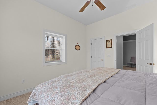 807 Silvercliff Way, Branson West, MO 65737