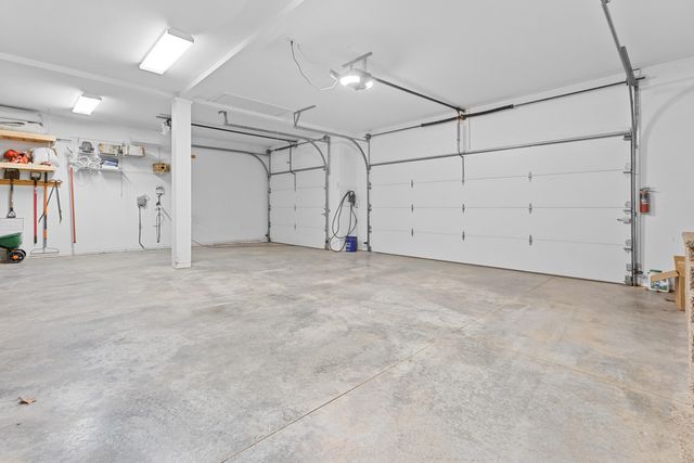 807 Silvercliff Way, Branson West, MO 65737