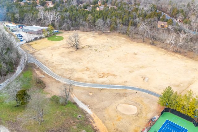 807 Silvercliff Way, Branson West, MO 65737