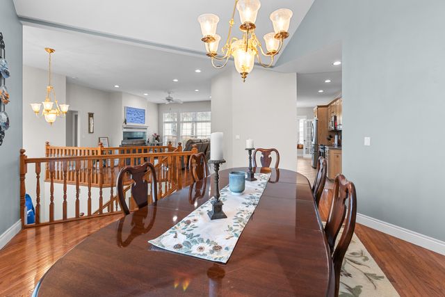 807 Silvercliff Way, Branson West, MO 65737