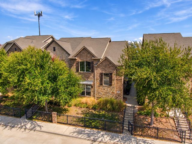 931 Whitehall Drive, Richardson, TX 75081