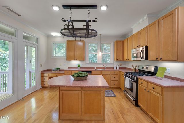 4831 Crestmore Road #202, Raleigh, NC 27612