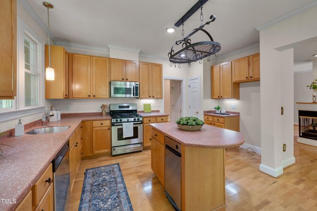 4831 Crestmore Road #202, Raleigh, NC 27612